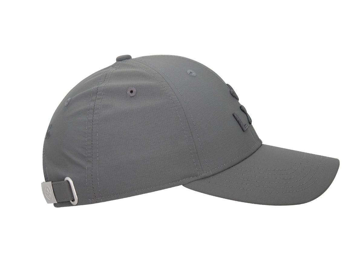 Casquette « Héritage » Nylon Ton sur Ton Plomb avec visière incurvée et fermeture réglable