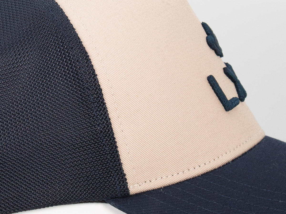 Casquette « Évasion » Bi-Color Coton Mastic / Bleu Marine