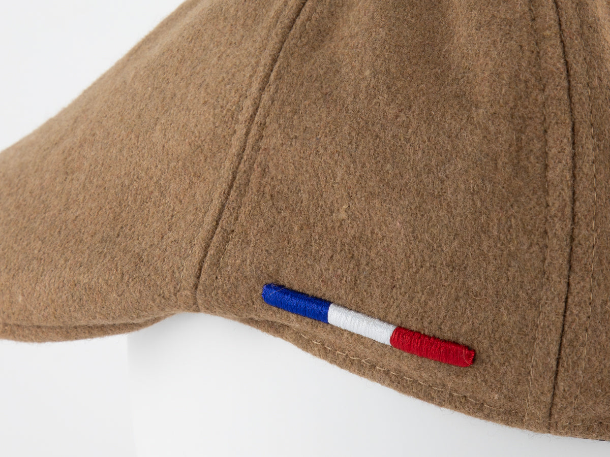 Béret Feutrine Camel LXH avec broderie drapeau tricolore bleu blanc rouge