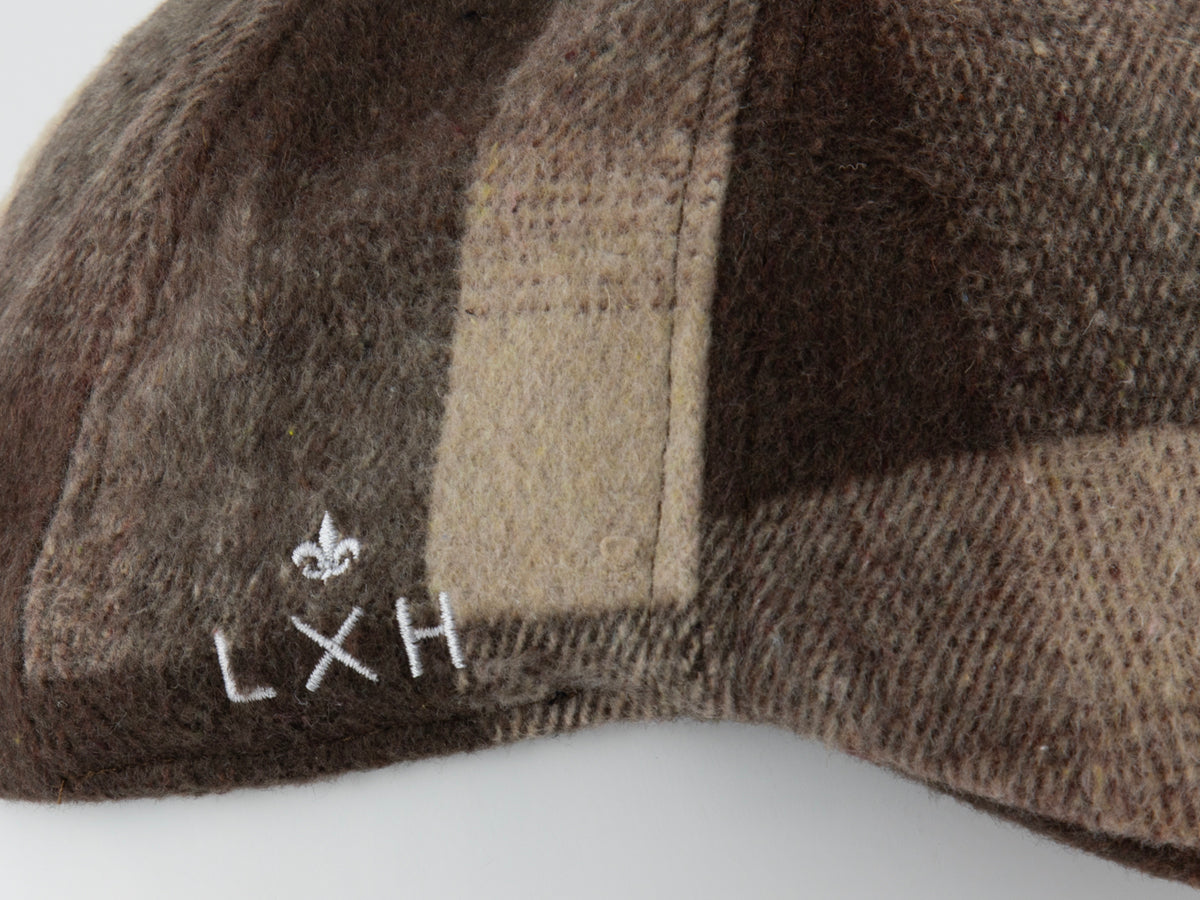 Béret tartan marron de la marque LXH en tissu doux pour une touche élégante