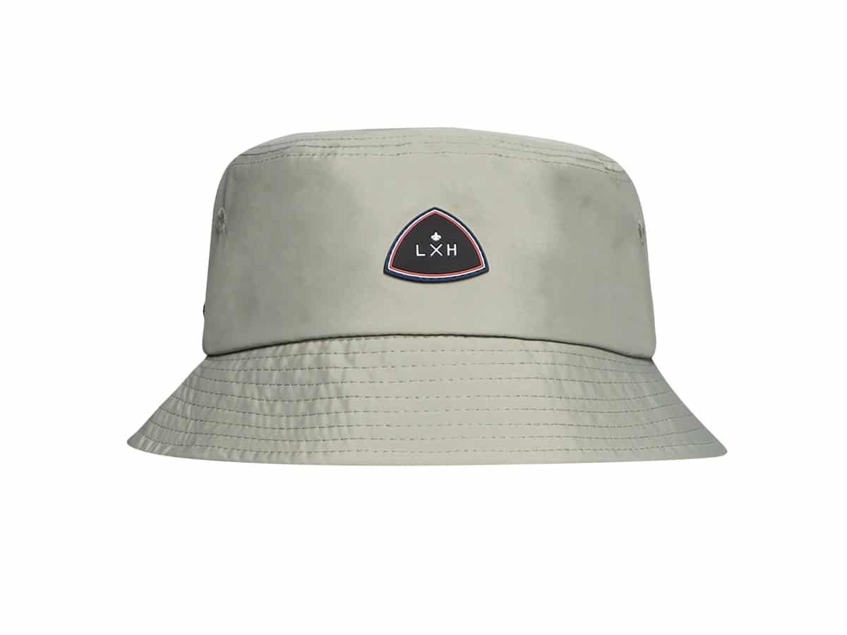 Bob Nylon Gris de LXH avec logo sur le devant pour un look décontracté et tendance