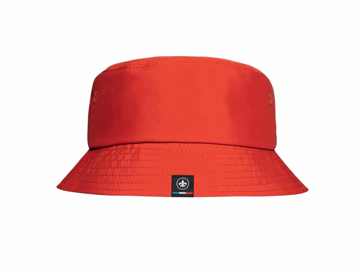 Bob Nylon Rouge de LXH avec un design léger idéal pour les journées ensoleillées