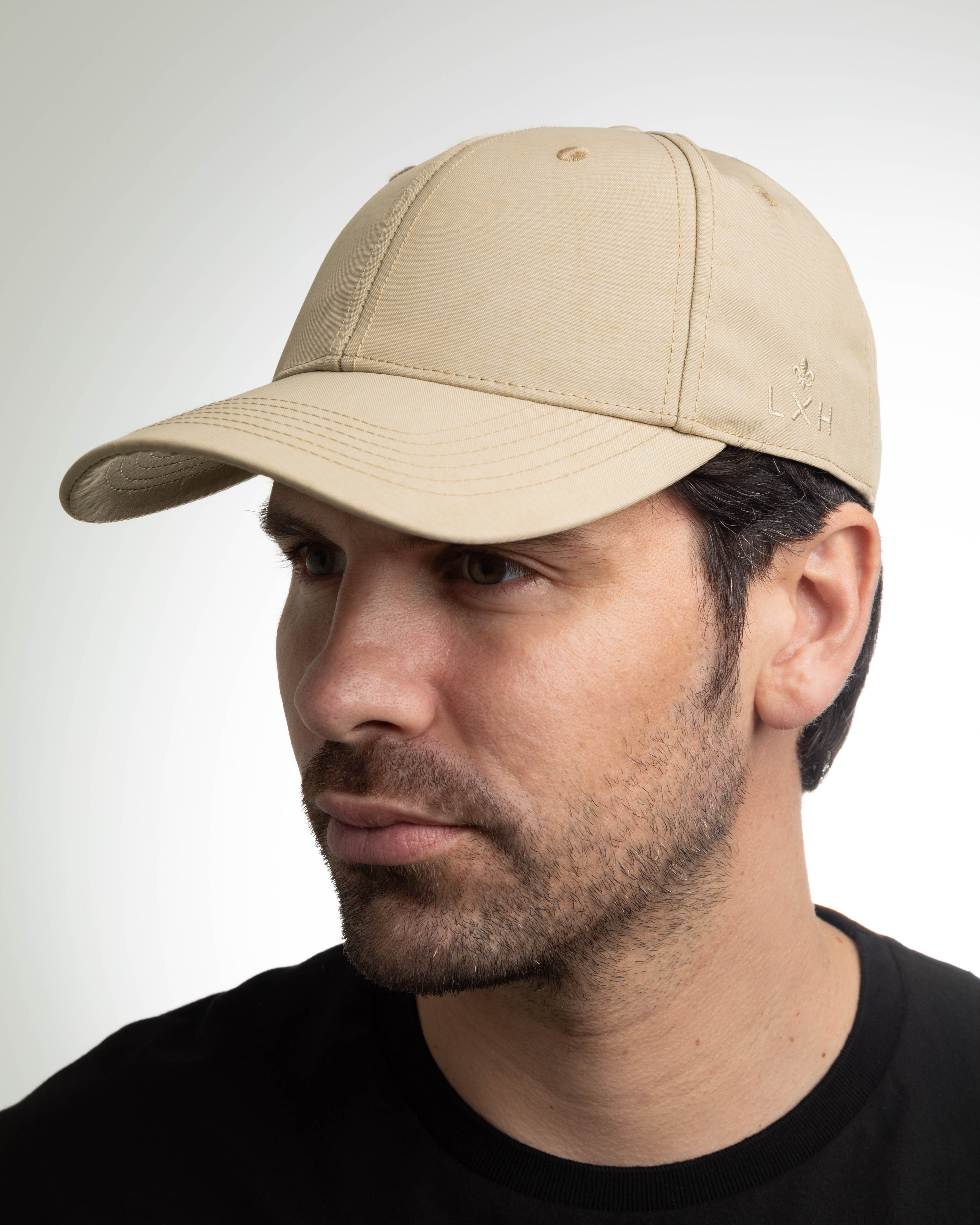 Casquette beige en nylon LXH pour homme avec design classique et visière incurvée