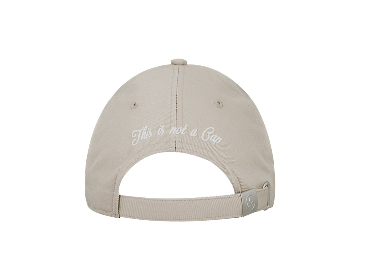 Casquette coton beige homme avec broderie 'This is not a Cap' à l'arrière