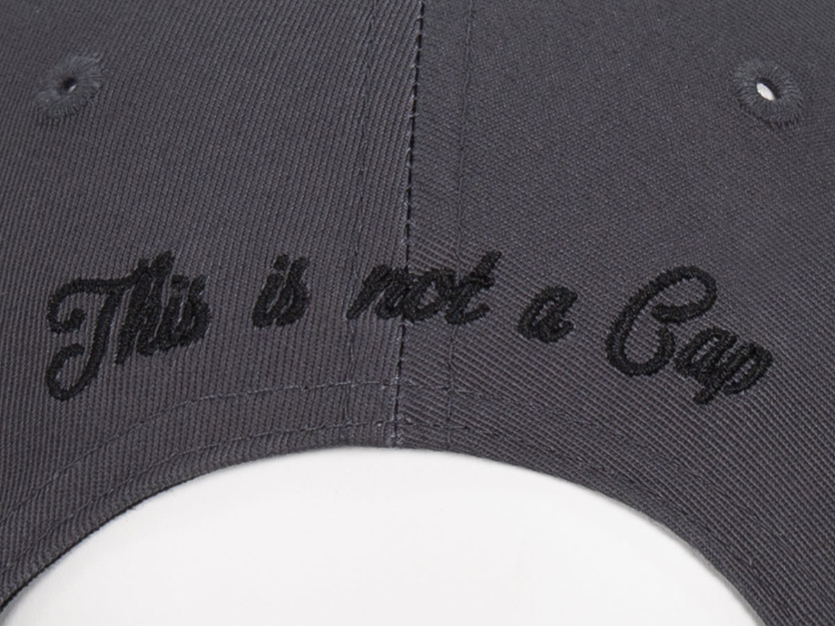 Casquette coton gris premium avec broderie 'This is not a Cap' au dos