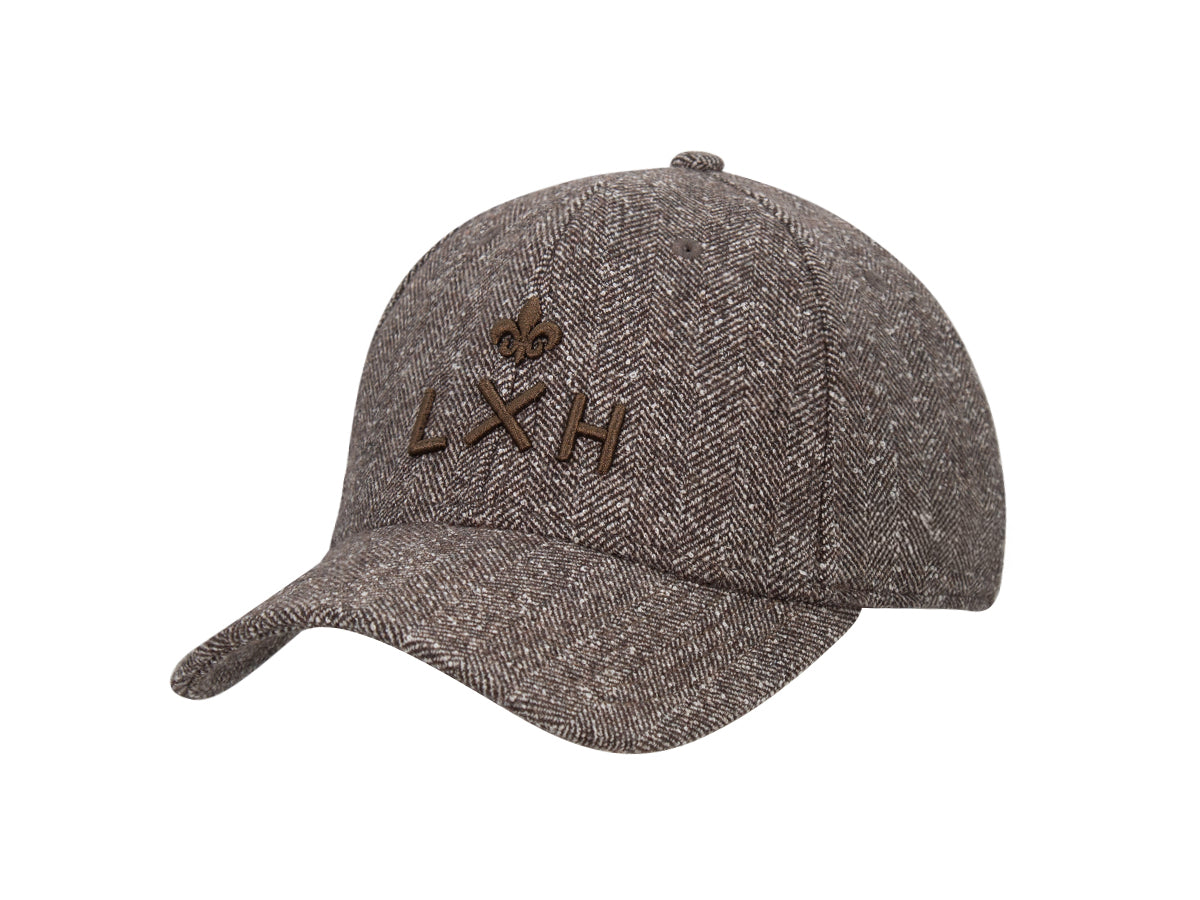 Casquette « Héritage » Ton sur Ton Chevron Abstrait Marron avec logo LXH brodé sur le devant