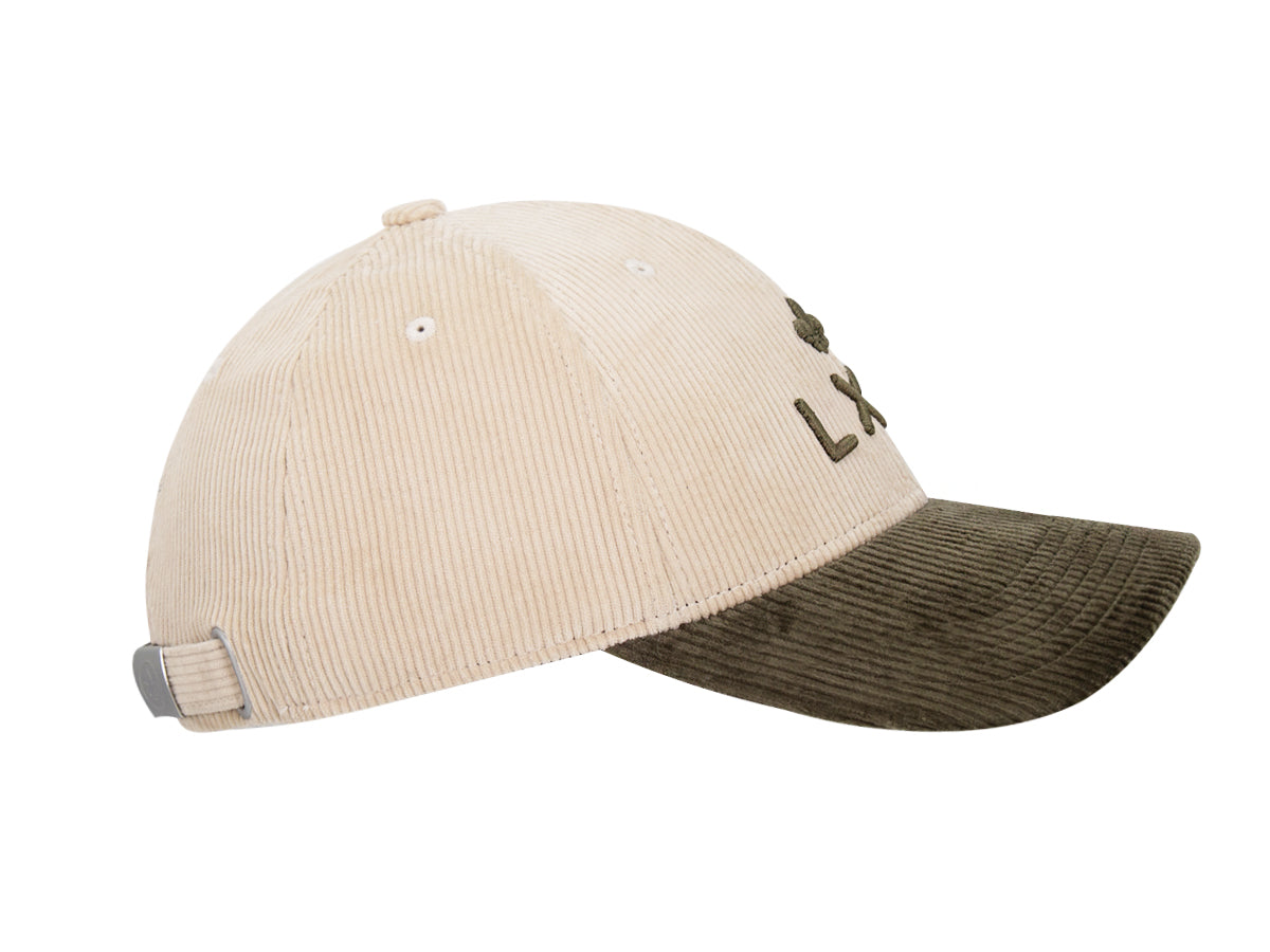 Profil droit casquette LXH Héritage velours côtelé beige et kaki, boucle métal arrière, texture côtelée nette.