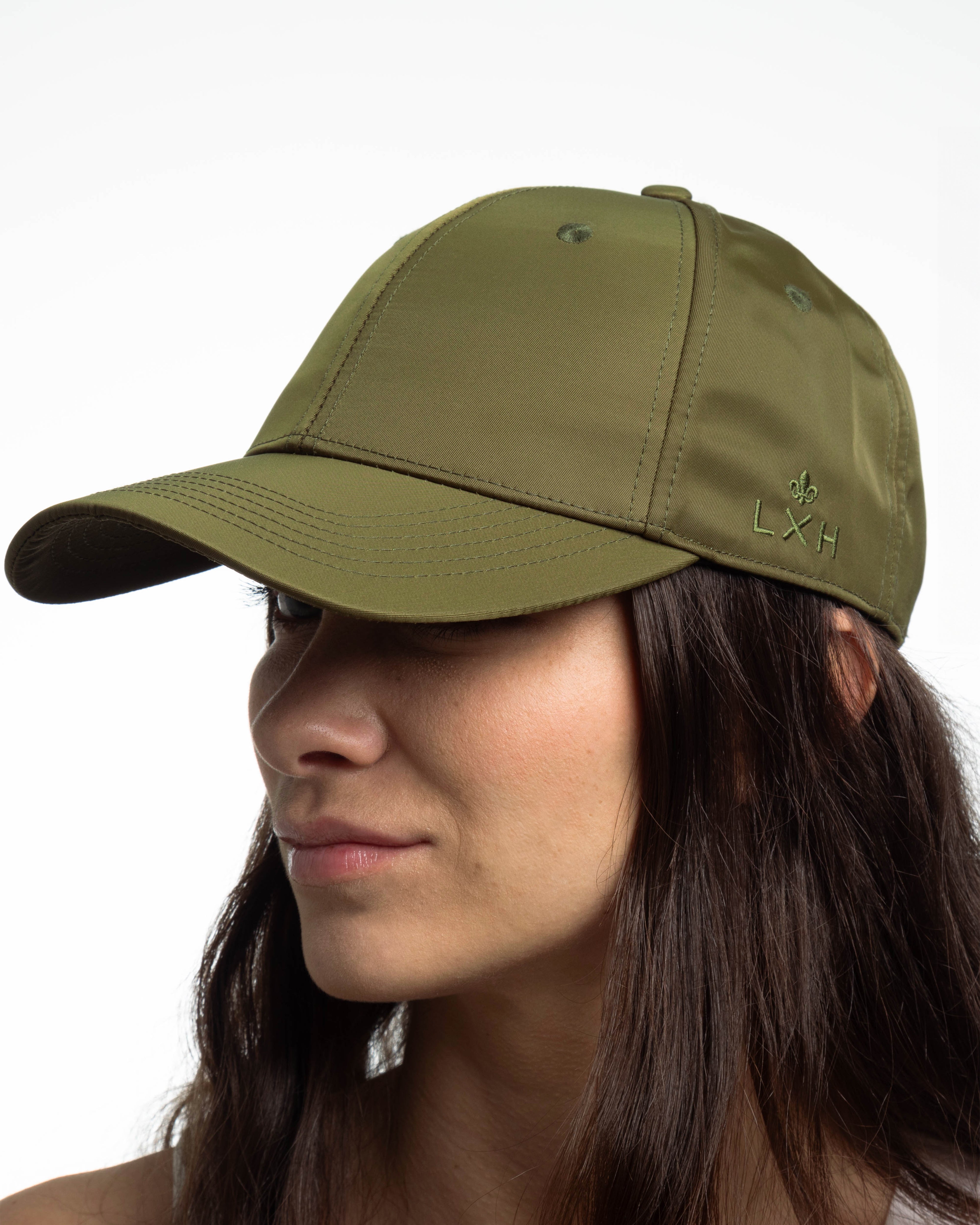 Casquette kaki nylon homme LXH avec logo brodé et visière incurvée, idéale pour le style décontracté