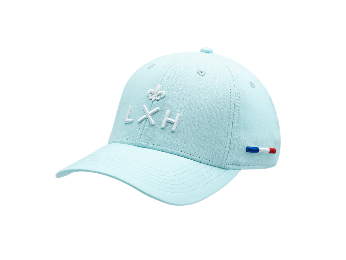 Casquette lin cyan de la marque LXH avec broderie et détails tricolores stylés