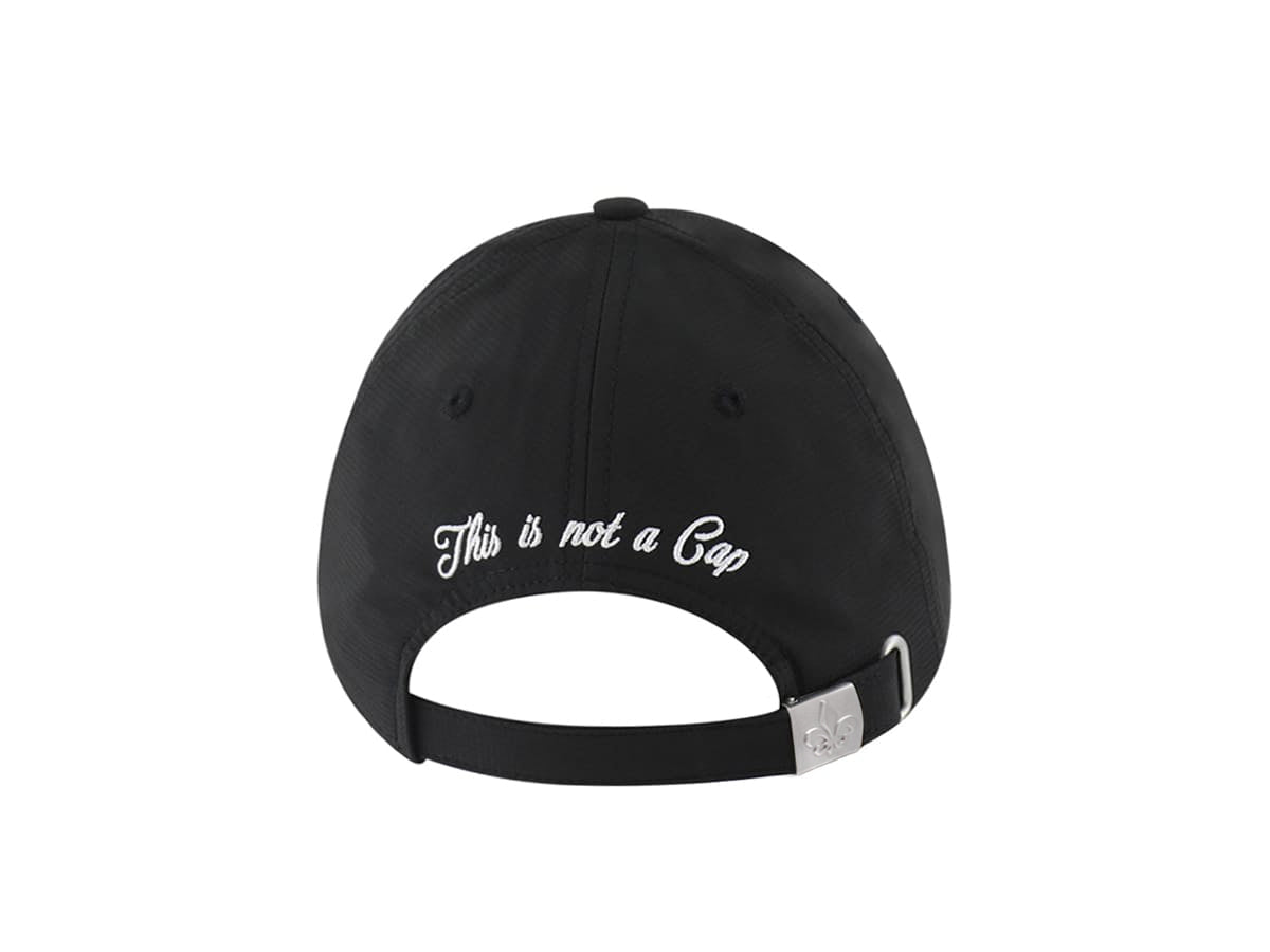 Vue arrière d'une casquette noire en nylon premium avec l'inscription This is not a Cap