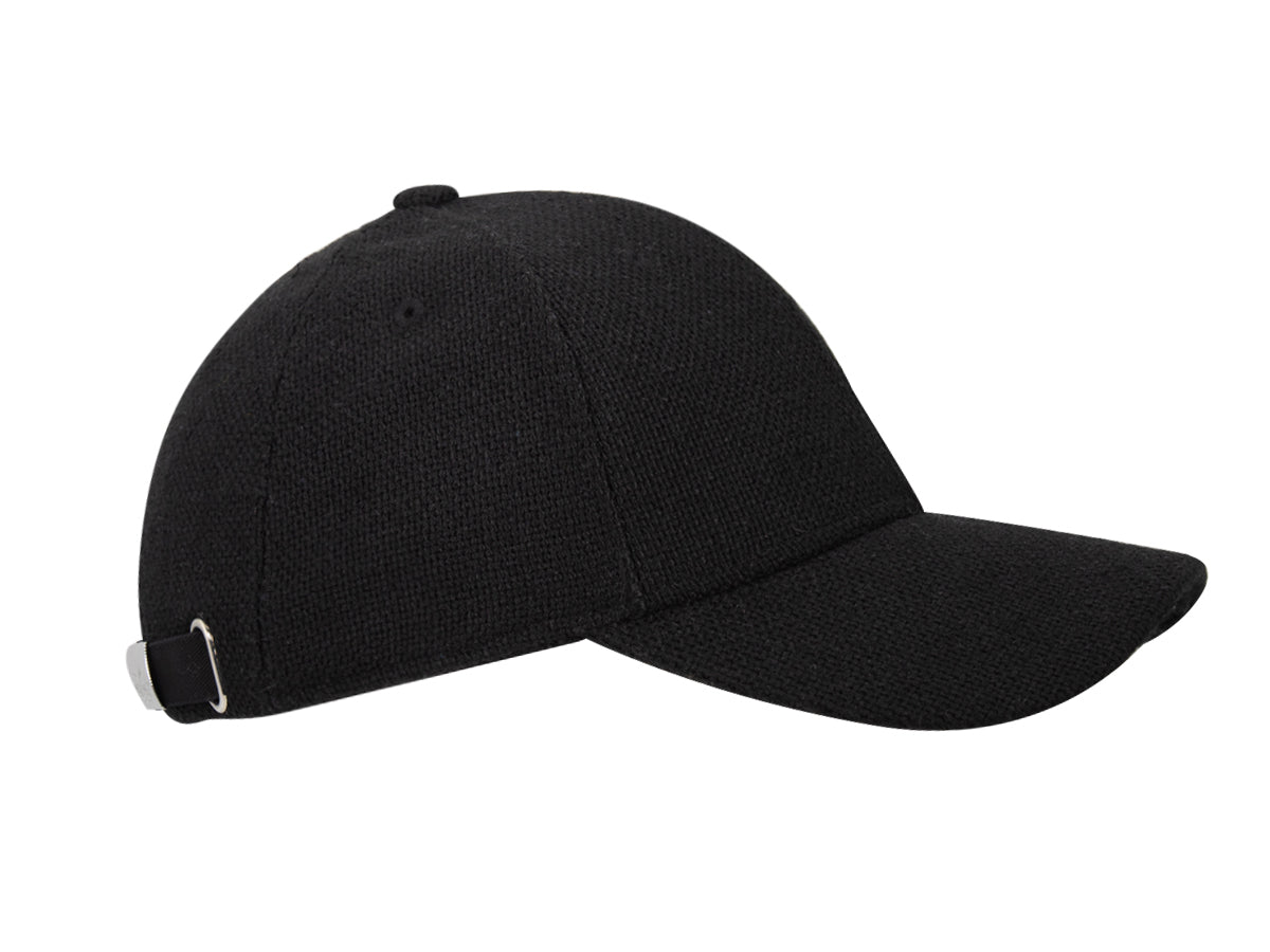 Casquette noire homme luxe de la marque LXH avec une visière stylée pour un look élégant