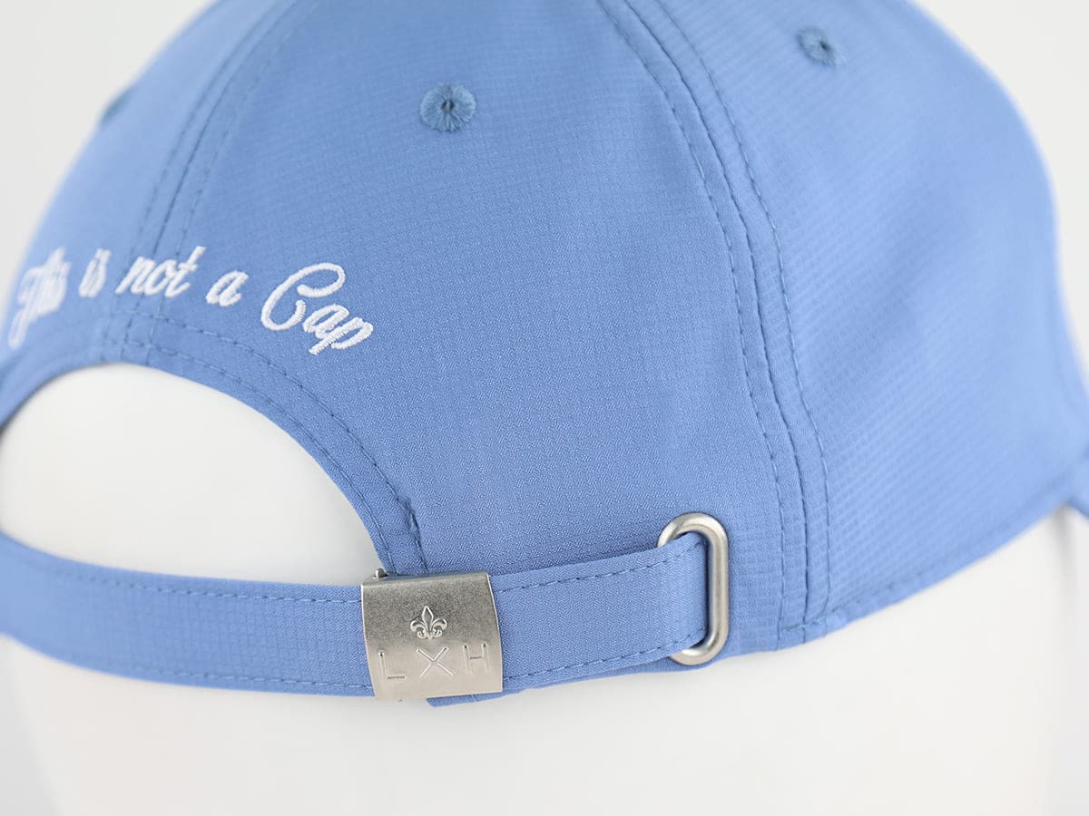 Casquette Nylon Bleu LXH avec ajustement à l'arrière et broderie élégante
