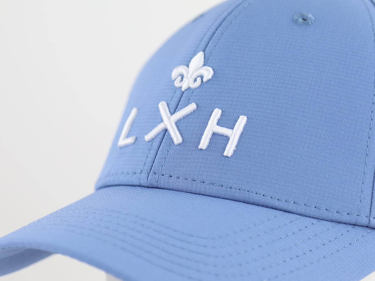 Casquette Nylon Bleu LXH avec logo brodé pour un look décontracté et tendance