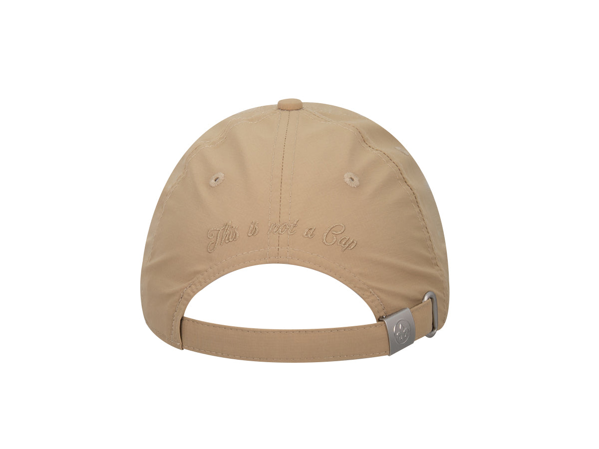 Vue arrière de la casquette nylon ton sur ton biscuit LXH avec broderie et sangle ajustable
