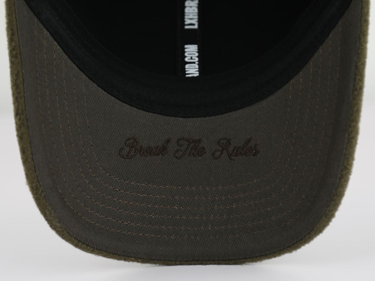 Casquette polaire kaki LXH avec broderie 'Break The Rules' sur la visière