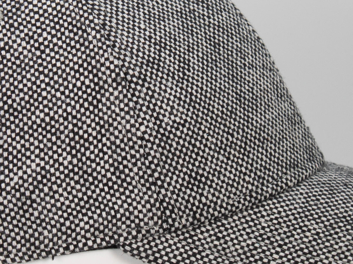 Casquette prestige gros caviar noir avec un design élégant et une finition de haute qualité