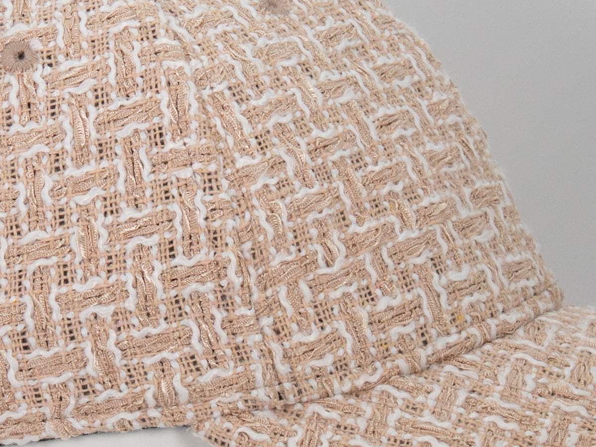 Casquette « Prestige » Tweed Beige avec un motif texturé pour un look élégant et décontracté