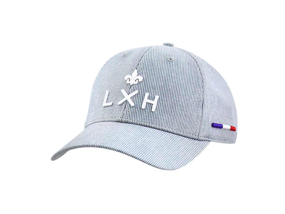 Casquette rayée bleu gris de la marque LXH avec logo brodé sur le devant