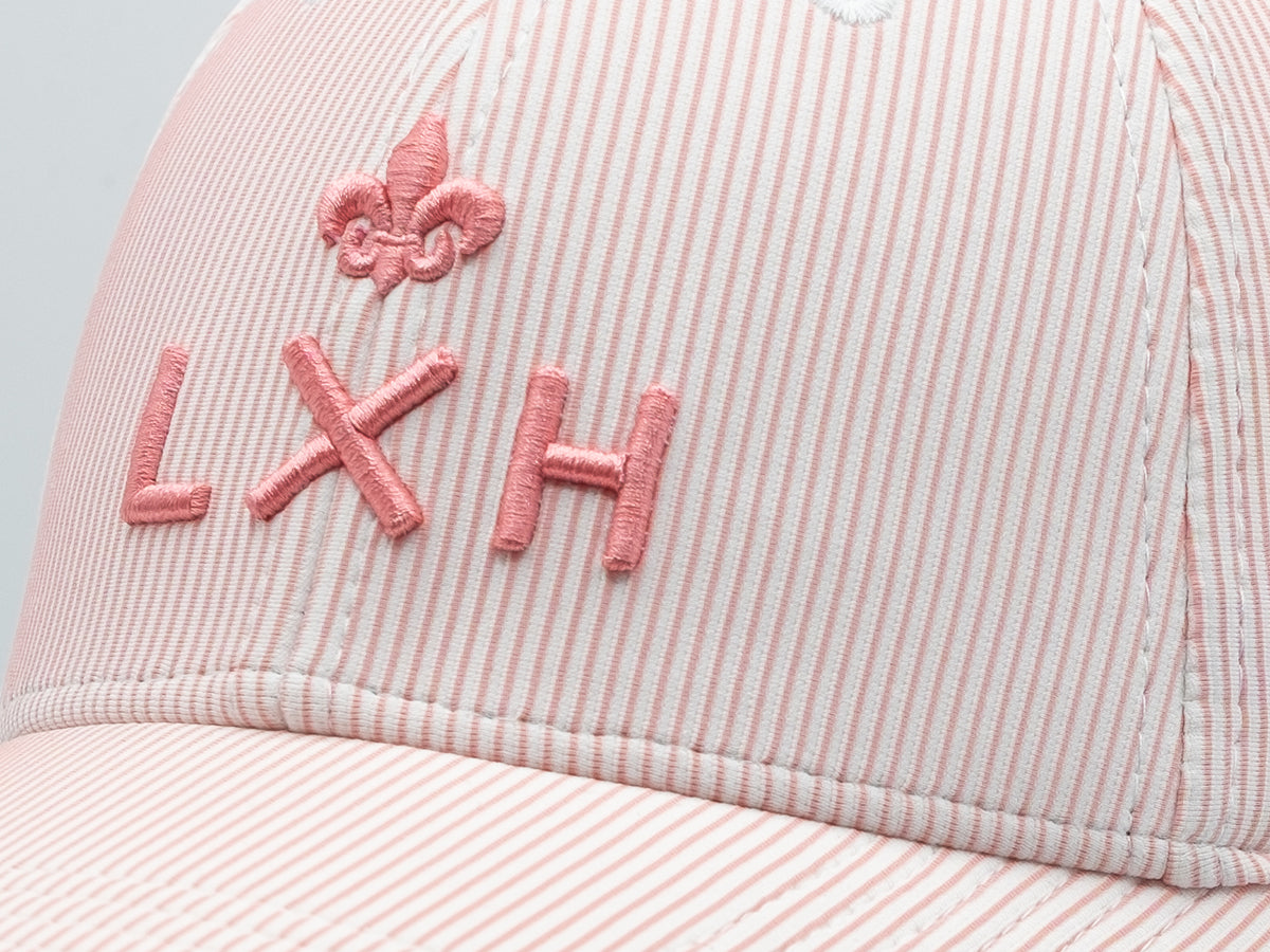 Casquette rayée rose femme LXH avec logo brodé en relief pour un style chic