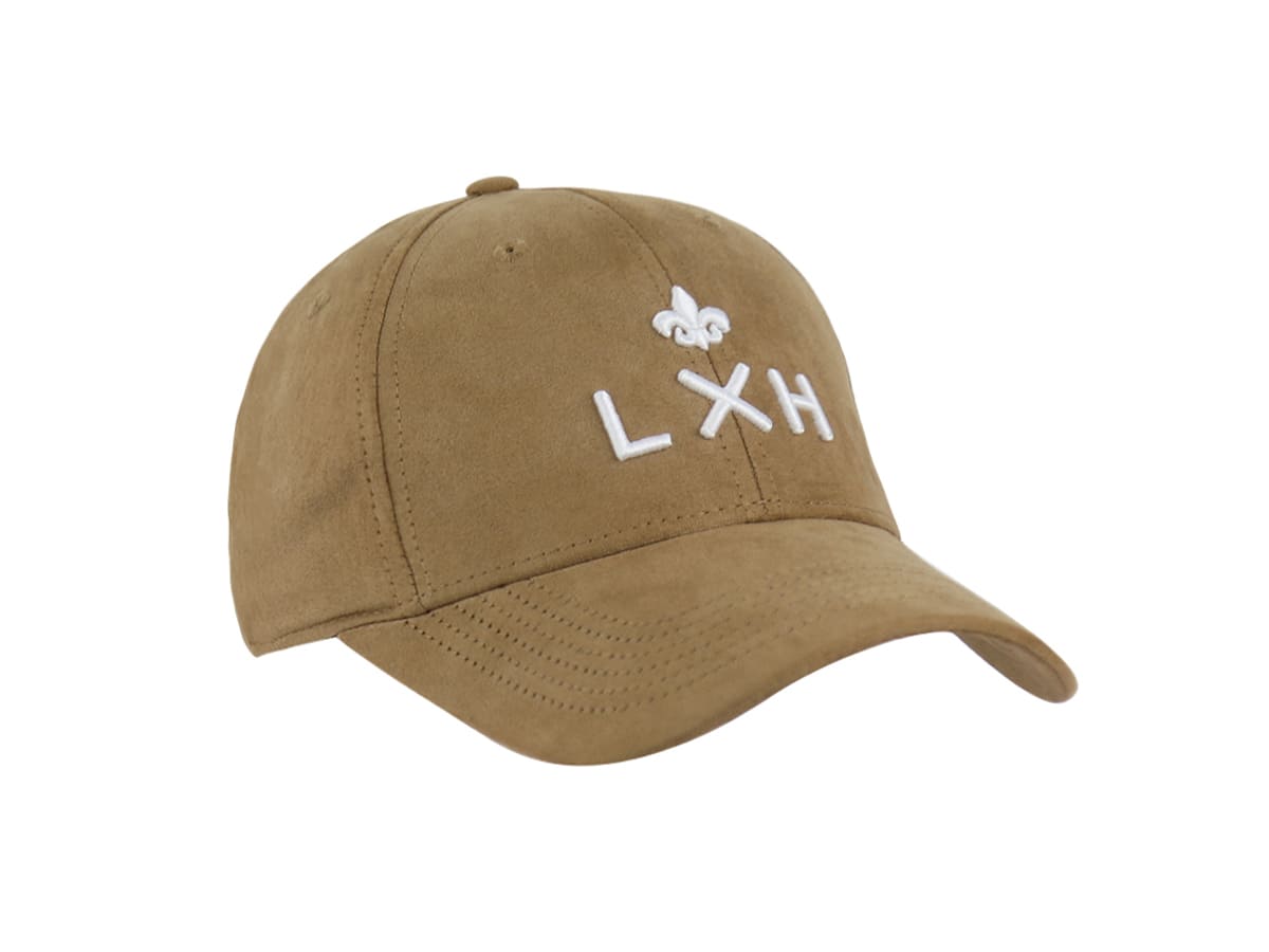Casquette Suédine Camel de la marque LXH avec logo brodé en blanc
