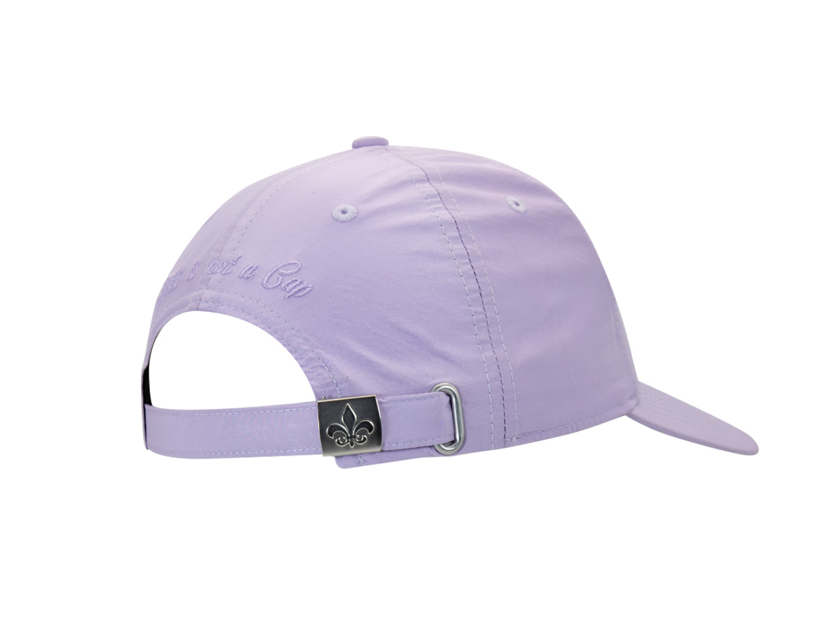 Casquette sweet pants LXH en violet avec visière et fermeture réglable à l'arrière