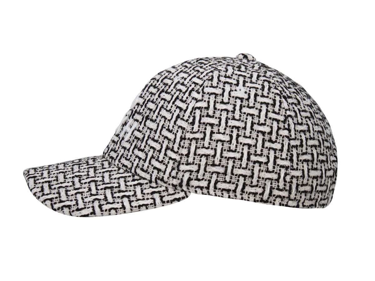 Casquette tweed blanc homme avec motif géométrique pour un style élégant et décontracté