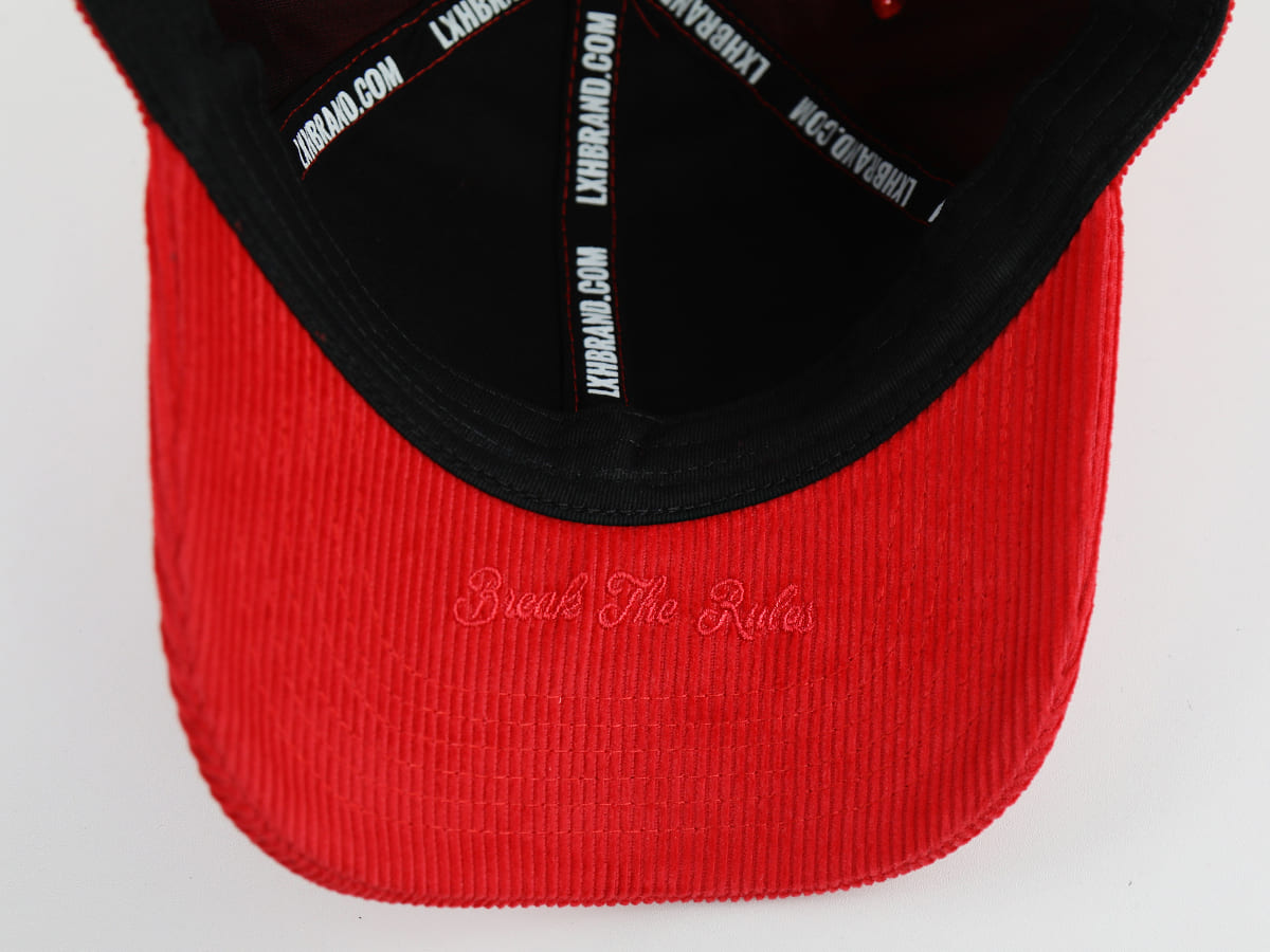 Casquette LXH Velours Côtelé Rouge avec inscription Brodé The Rules sur la visière