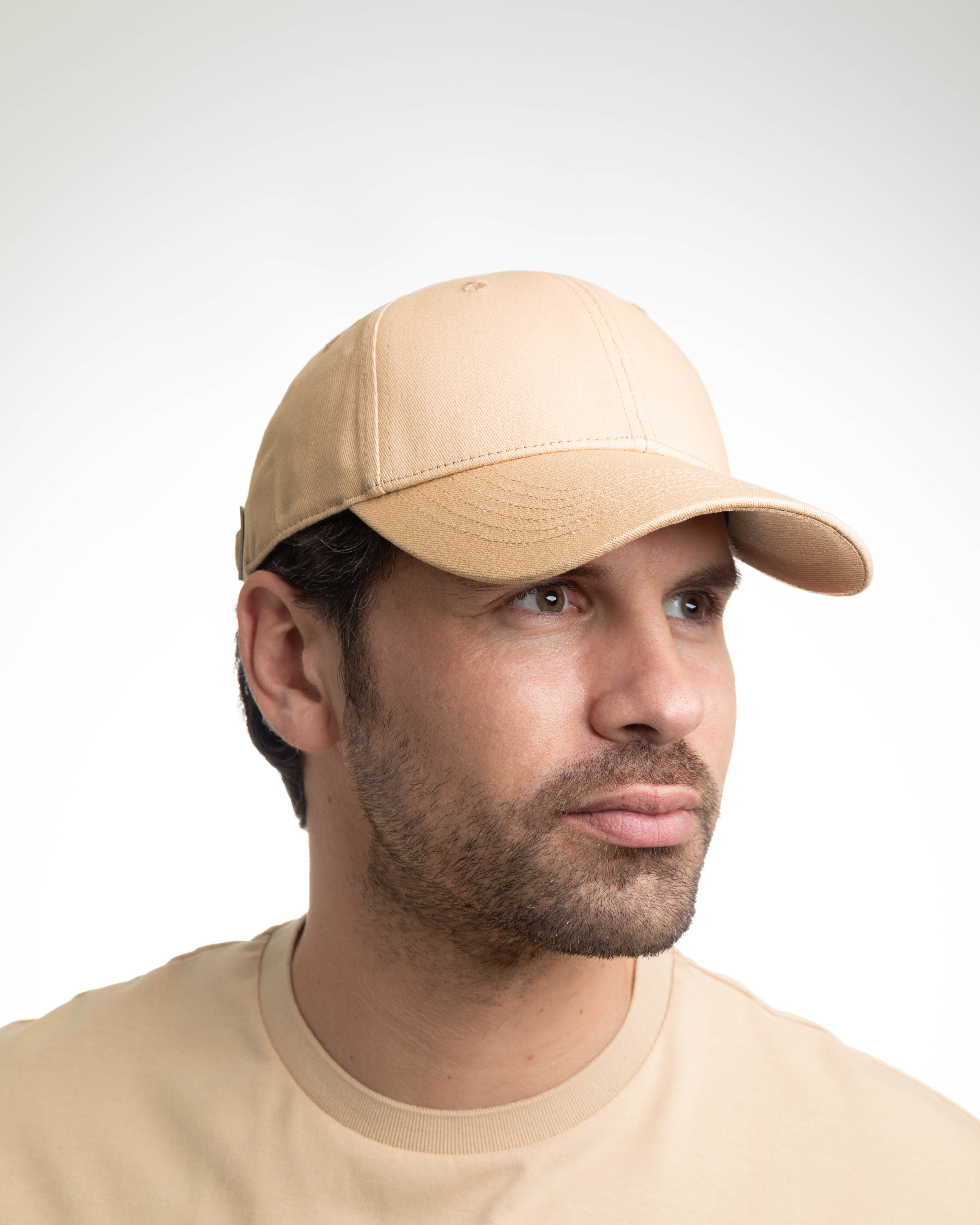 Casquette LXH en Coton Beige, idéale pour une tenue décontractée et un style moderne