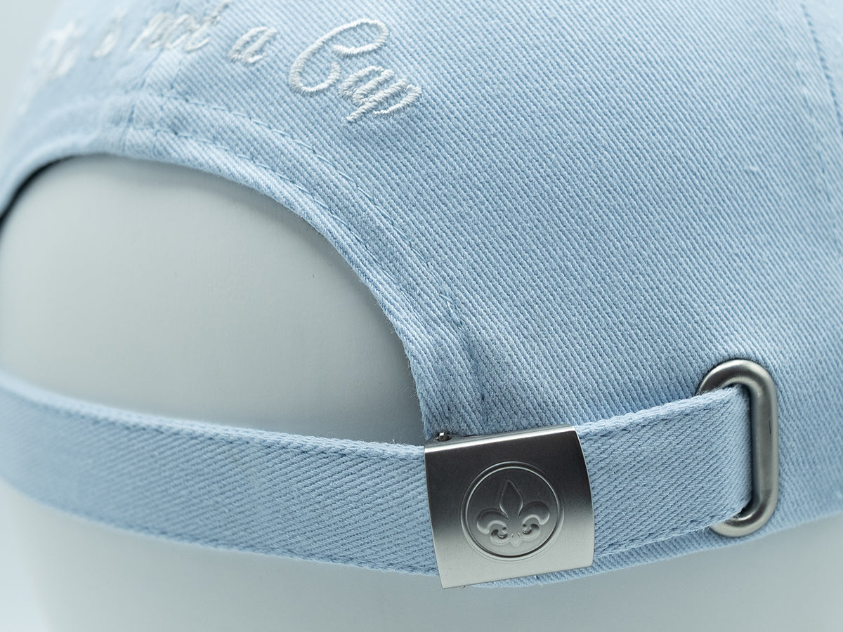 Casquette LXH en Coton Bleu Ciel avec broderie élégante et boucle métallique