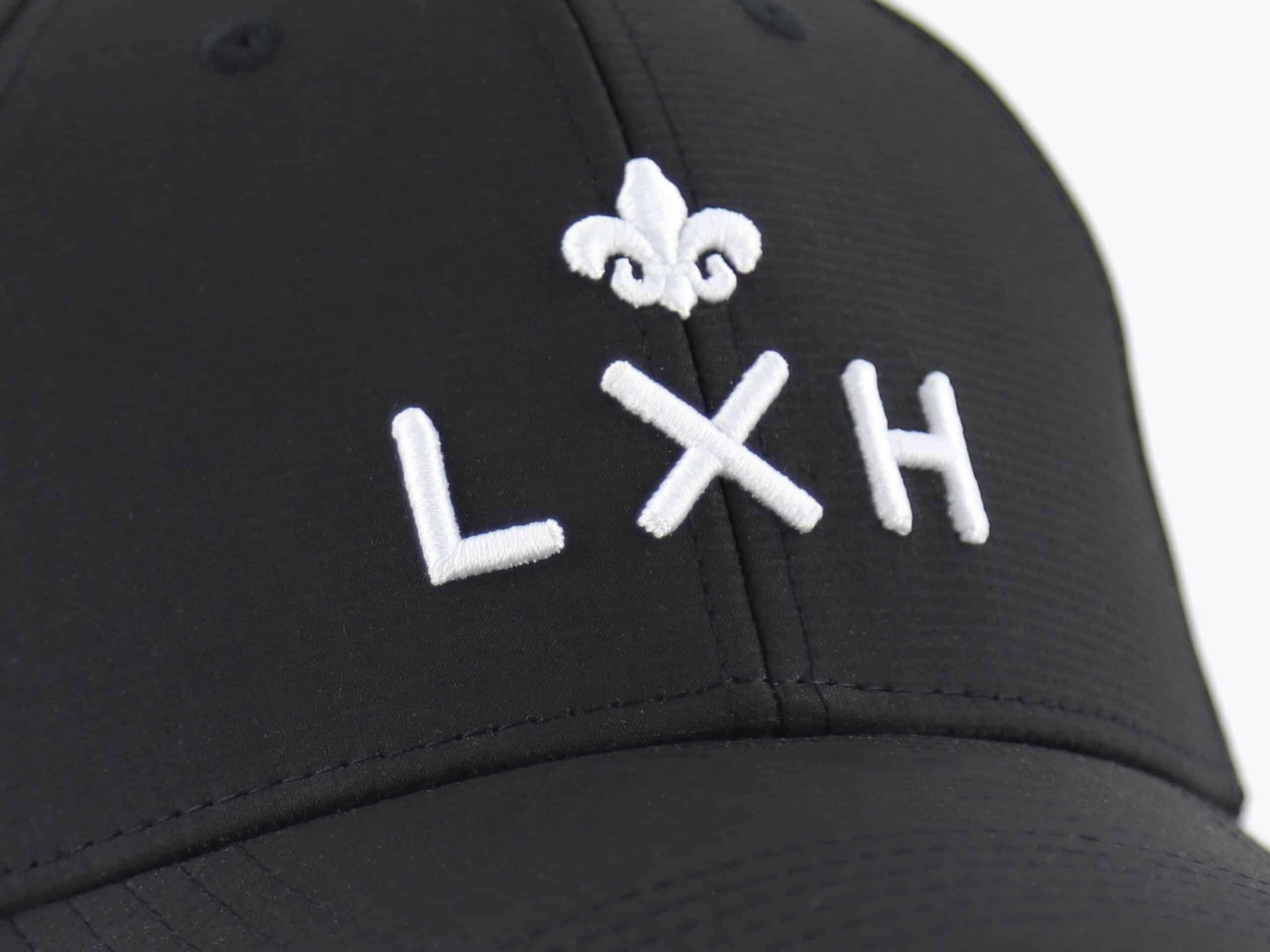 Casquette Nylon Noir LXH noire avec logo brodé blanc et design élégant