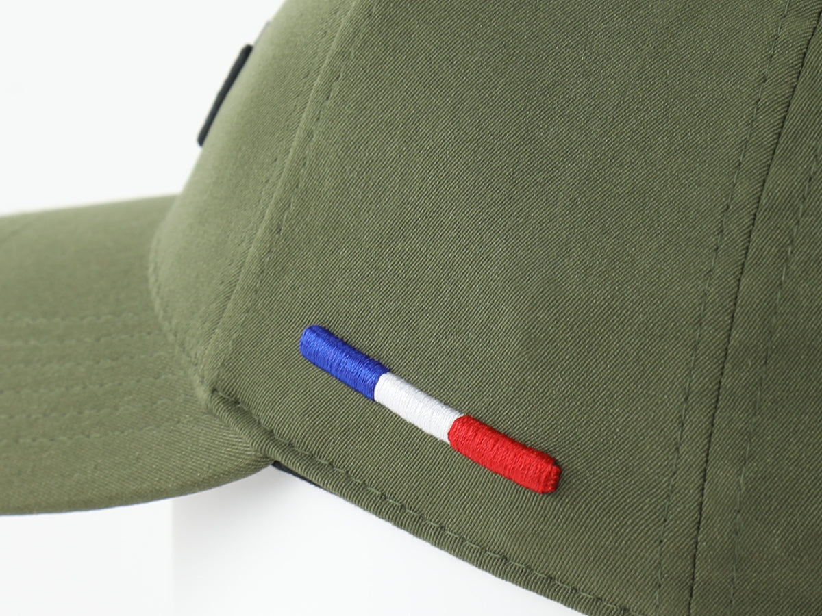 Casquette LXH en coton kaki avec broderie tricolore bleu blanc rouge au détail