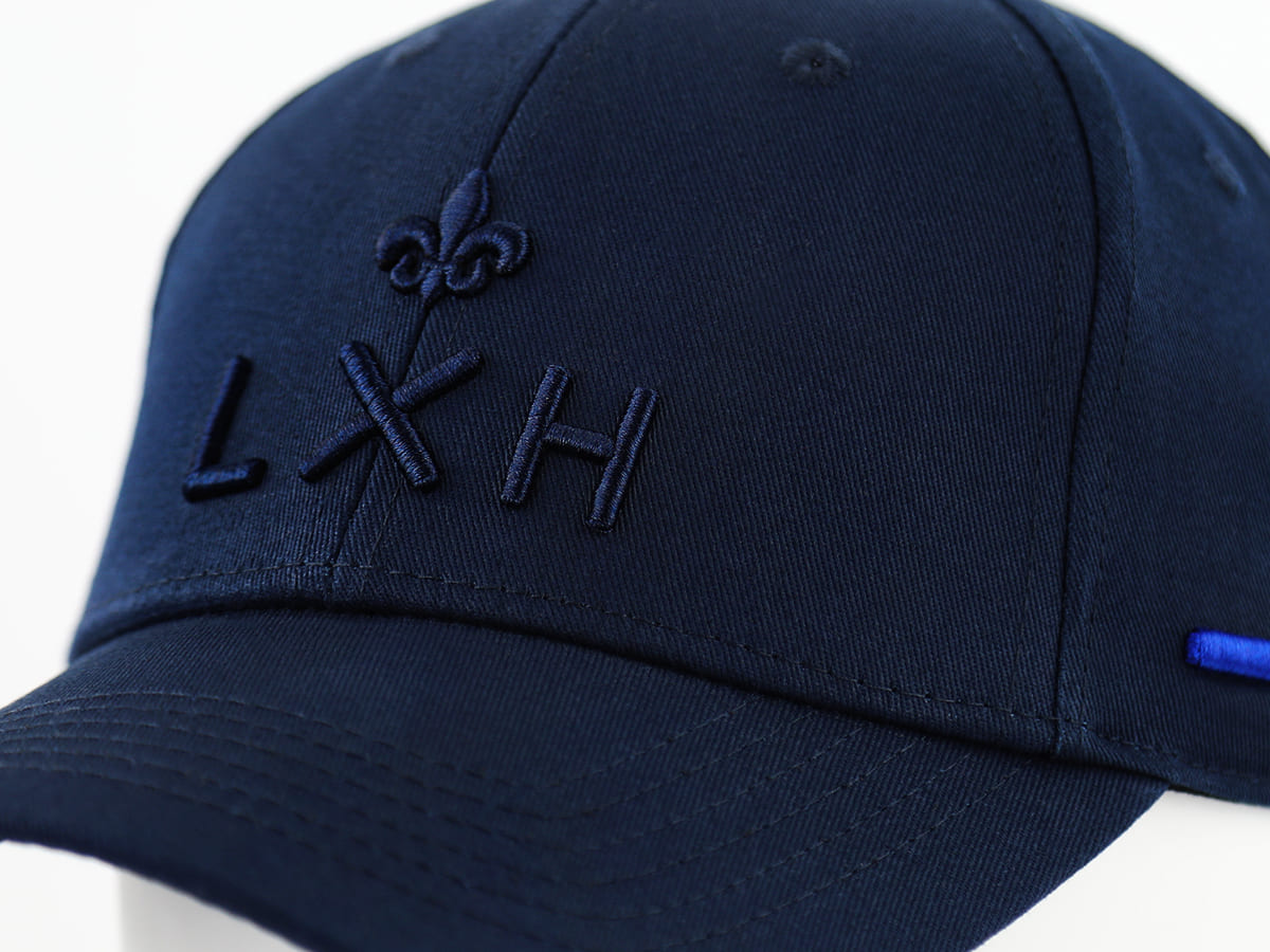 Casquette LXH Ton sur Ton Bleu Marine avec broderie raffinée et design élégant en coton