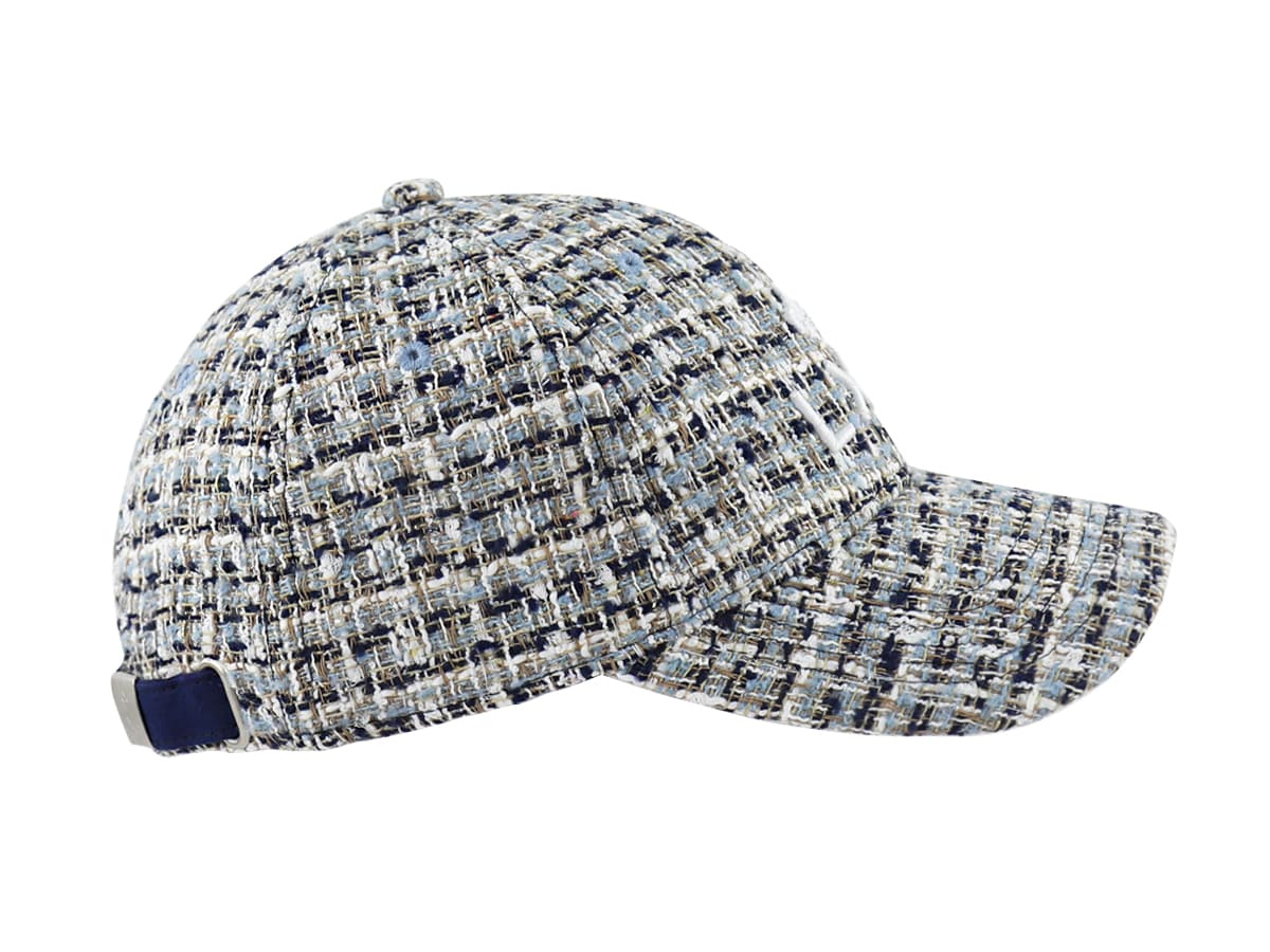 Casquette LXH en Tweed Bleu Nuit avec fermeture ajustable et motif texturé élégant