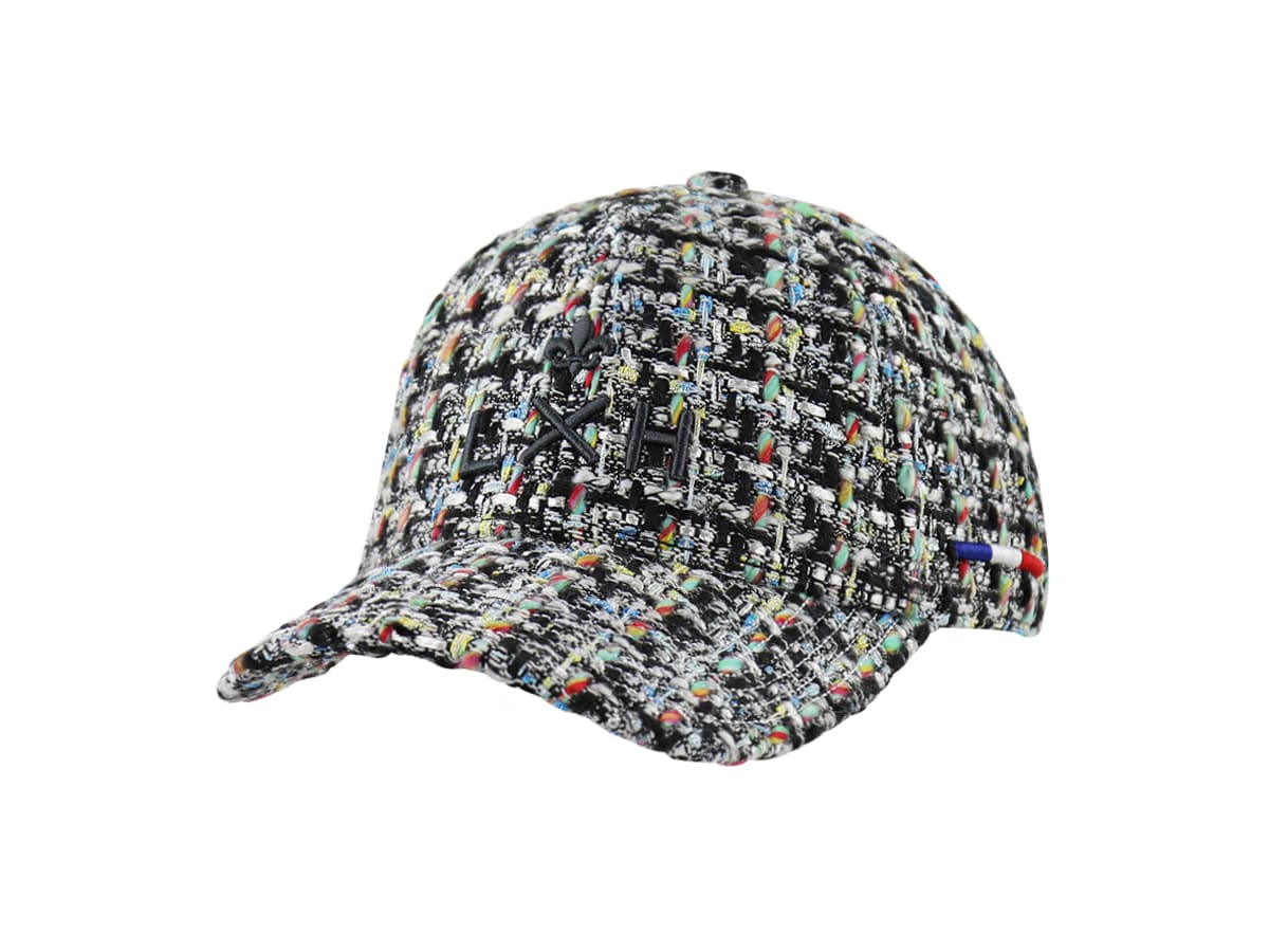 Casquette LXH en tissu Tweed Noir avec logo brodé et design multicolore élégant