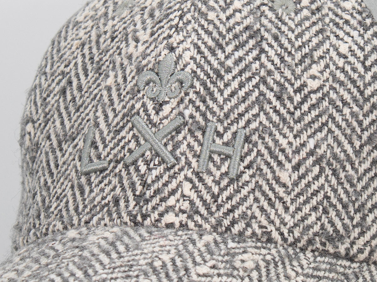 Casquette « Héritage » Ton sur Ton Bi-Matière Chevron Moucheté Gris Perle avec logo LXH en relief