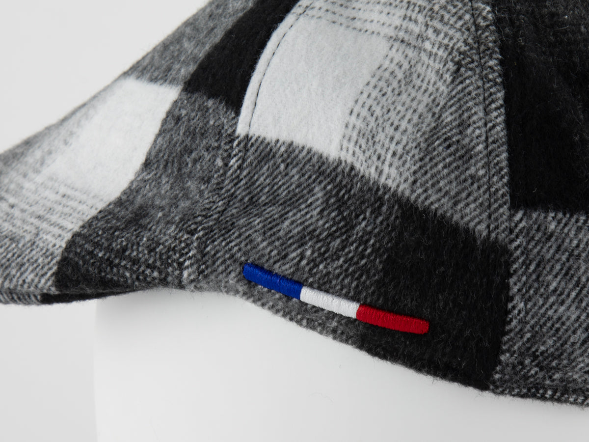 Béret tartan gris LXH avec motif à carreaux et banderole tricolore