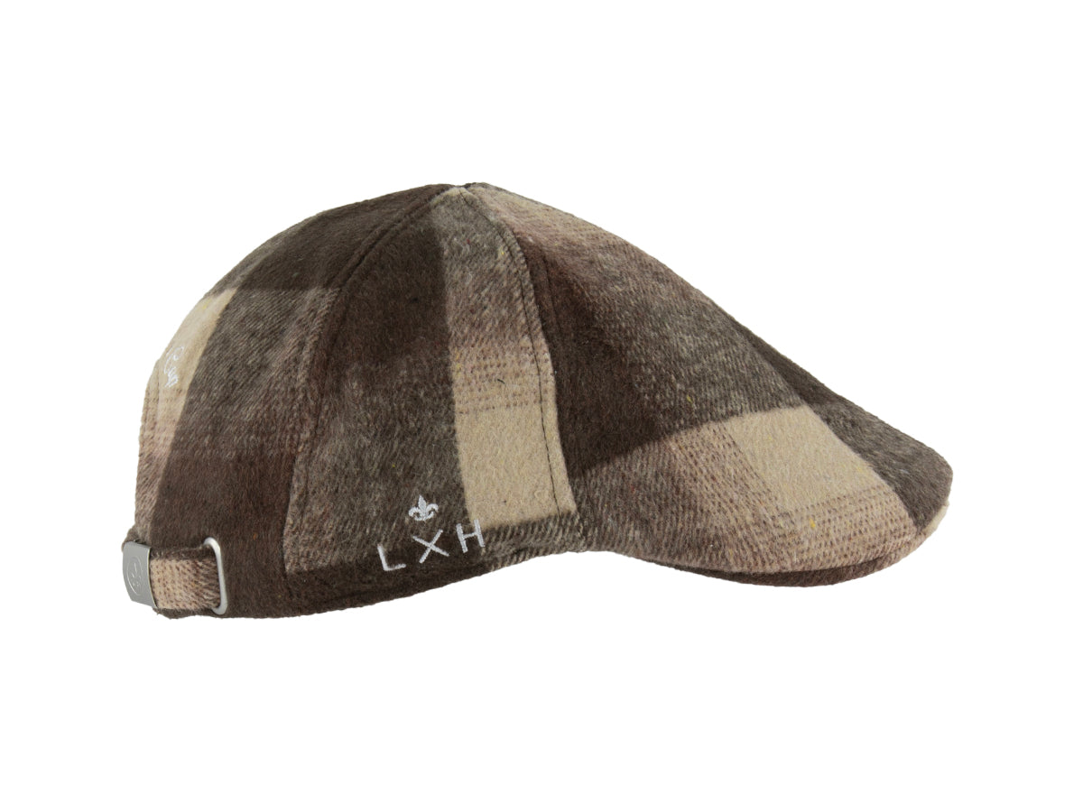 Béret tartan marron de LXH avec un design élégant en tissu doux