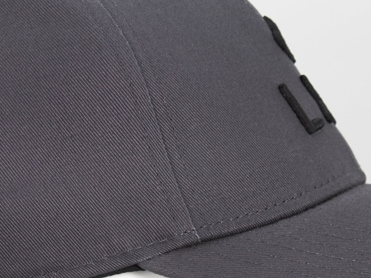 Casquette coton gris premium LXH avec broderie élégante pour un look décontracté