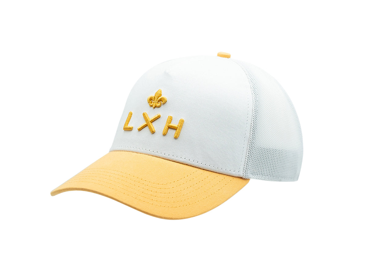 Casquette coton tricolore blanc avec logo LXH et visière jaune pour un look décontracté