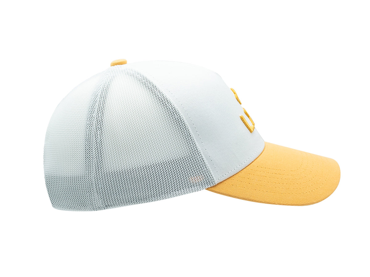 Casquette coton tricolore blanc avec visière jaune et design moderne pour un look décontracté