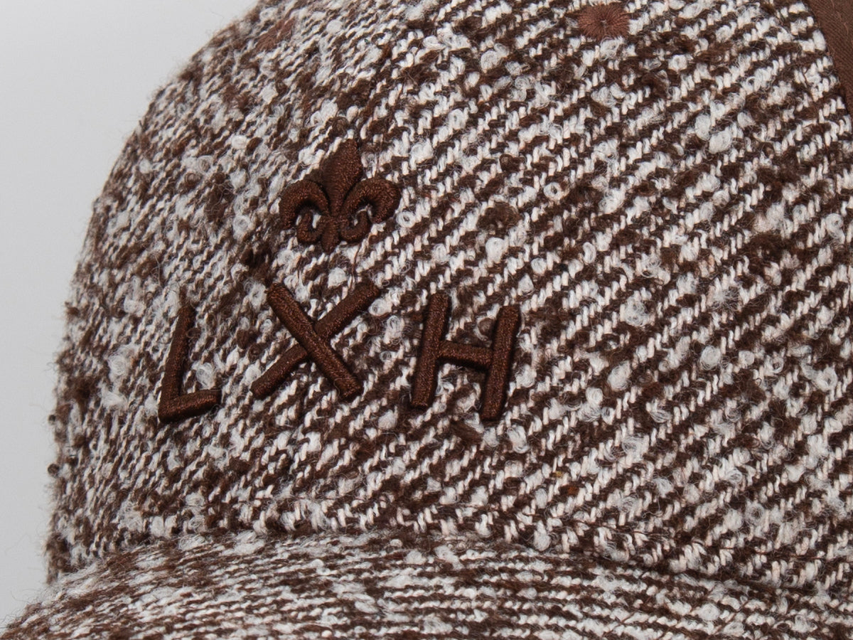 Casquette « Héritage » Ton sur Ton Bi-Matière Sergé Moucheté Marron avec logo LXH brodé