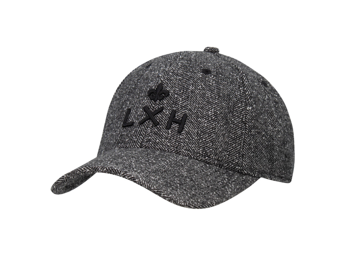 Casquette « Héritage » Ton sur Ton Chevron Abstrait Noir de LXH avec logo brodé pour un style moderne