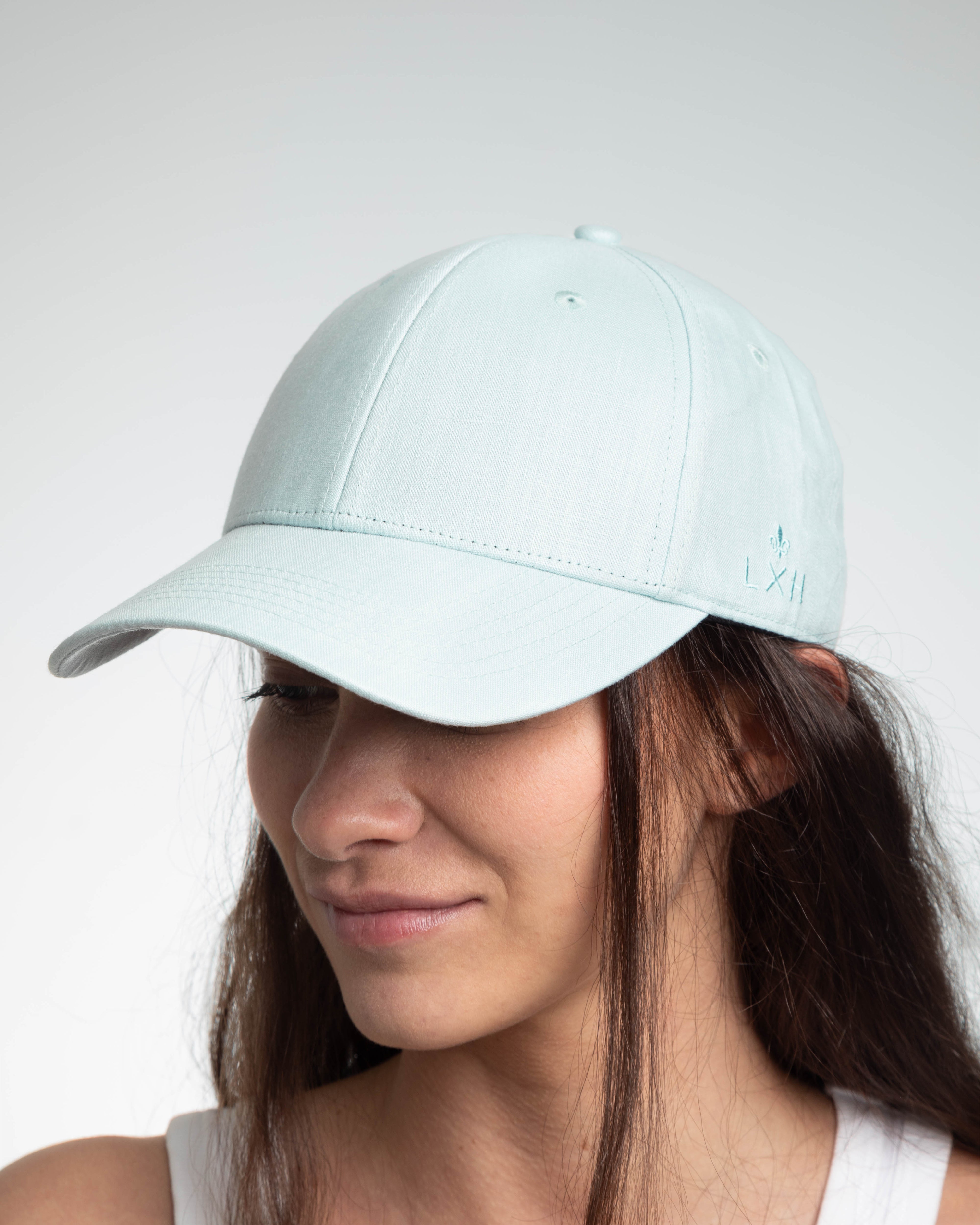 Casquette lin bleu ciel LXH avec visière pour un style décontracté en été