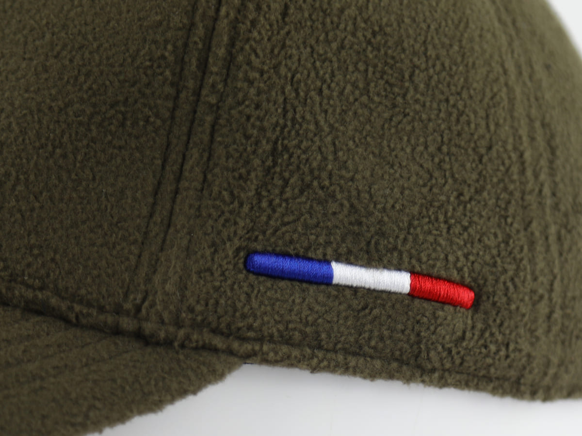 Casquette polaire kaki LXH avec un logo tricolore brodé sur le côté