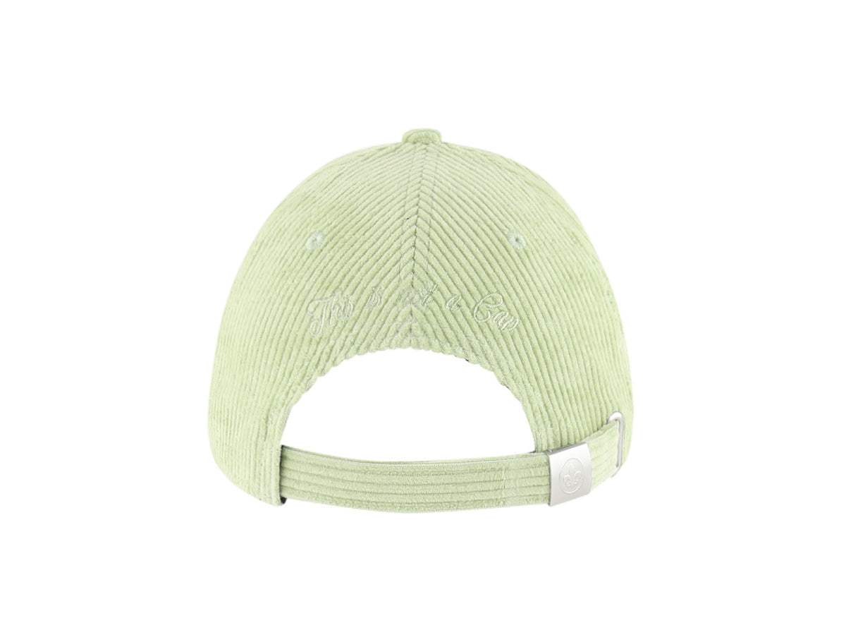 Casquette velours côtelé vert pastel de LXH avec ajustement à l'arrière pour un confort optimal