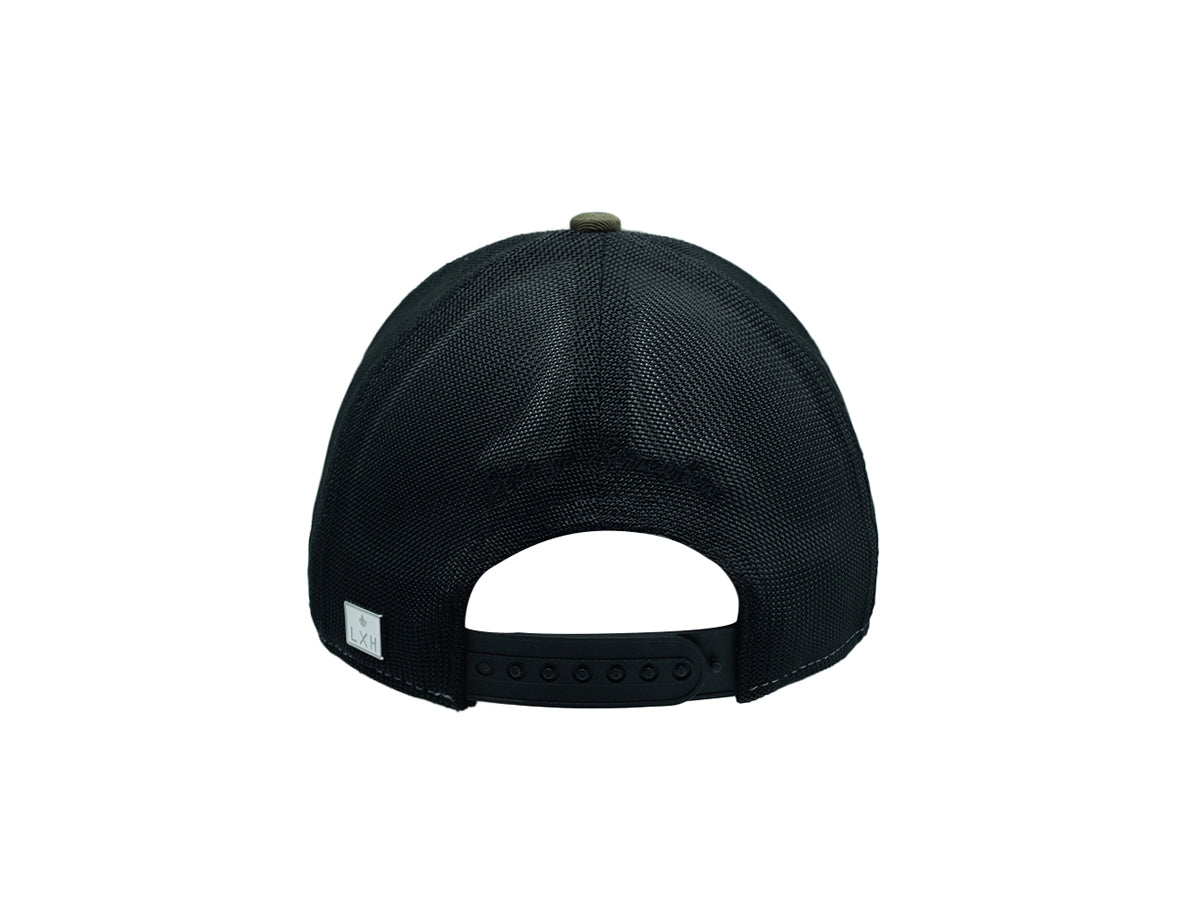 Casquette LXH noire vue de dos avec design Ton sur Ton en maille respirante