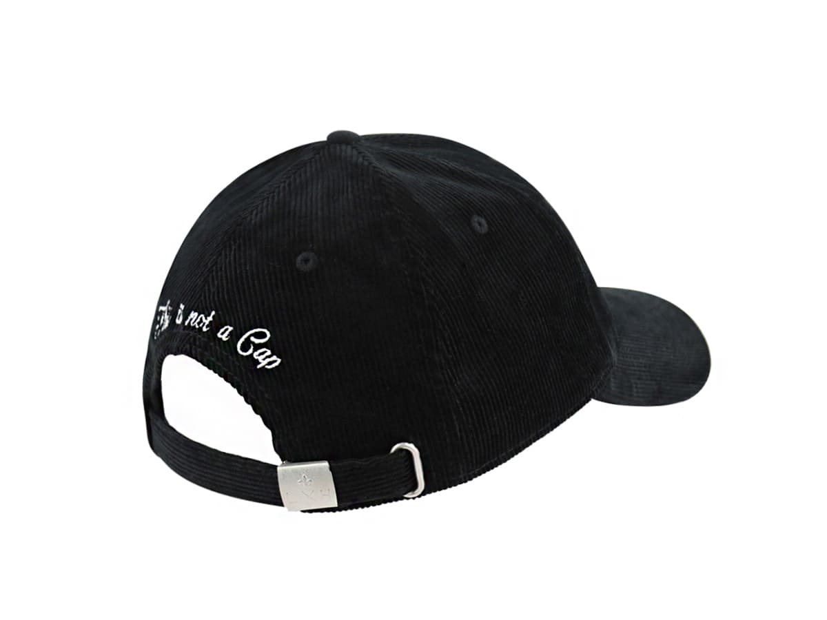Casquette LXH en velours côtelé noir avec fermeture réglable et broderie au dos