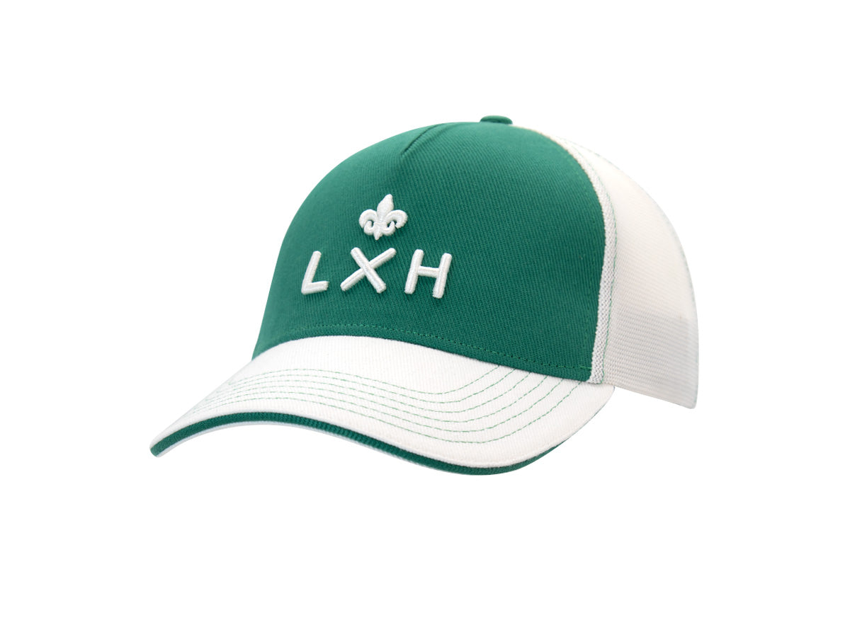 Casquette Évasion LXH boréale, façade vert sapin, mesh blanc et visière blanche, monogramme brodé blanc.