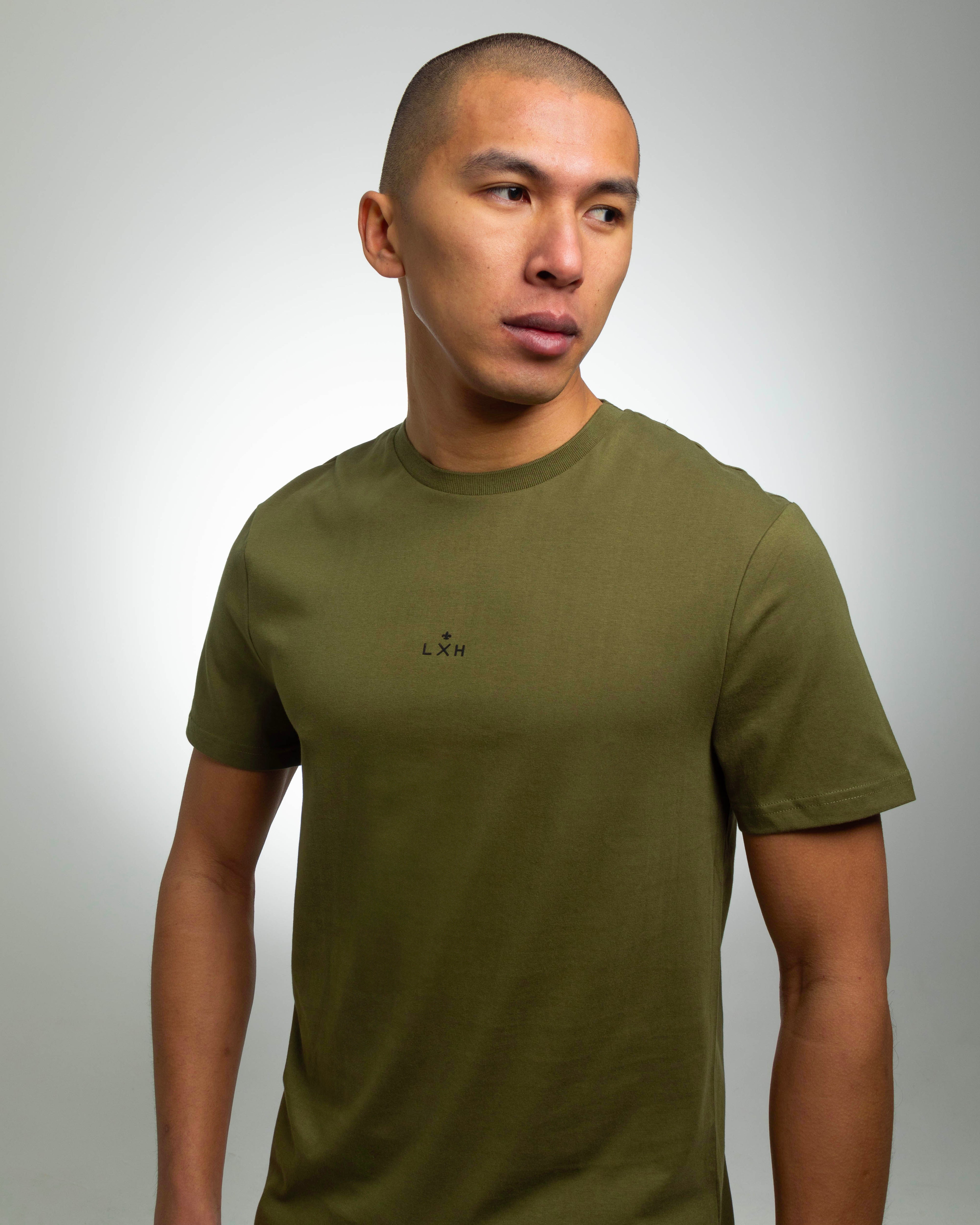 T-shirt Coton vert olive LXH pour homme avec logo discret sur la poitrine