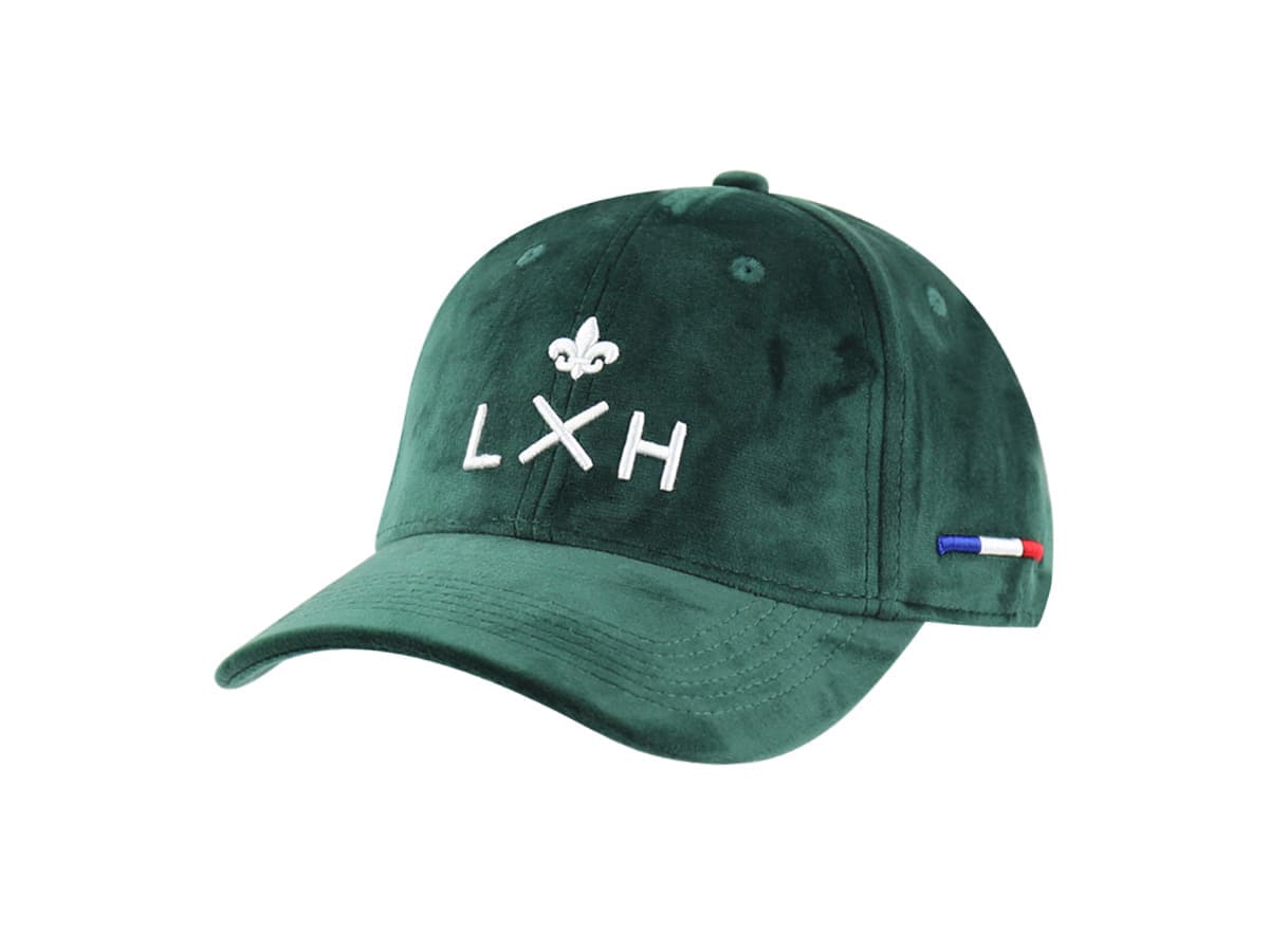 Casquette LXH en Velours de Soie Vert avec broderie blanche et drapeau français sur le côté